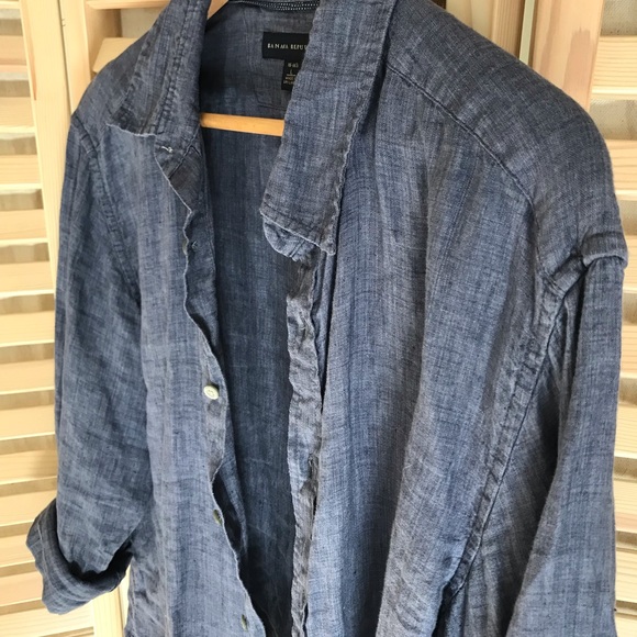 Banana Republic Chambray Button-Up - Picture 2 of 3